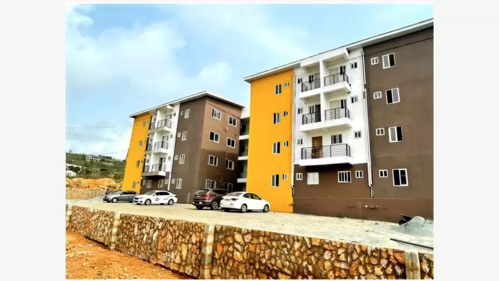 GH¢750,000 Luxury 3 Bedroom Apartment with Balcony for SALE